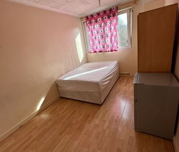 Room in a Shared House, Daring House, E3 - Photo 2