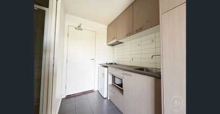 Fully Furnished Studio in Prime Hawthorn Location (Student Only) - Photo 5