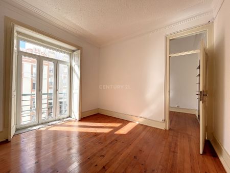 Apartamento para arrendamento no centro de Lisboa! - Photo 2