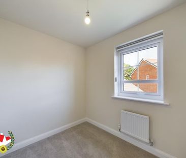 Rose Workman Road, Winnycroft, Gloucester - Photo 6