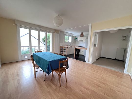 GRAND T2 BIS MEUBLE - SECTEUR ZOLA - Photo 1