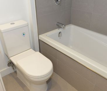 800 Richmond Street West - Photo 4