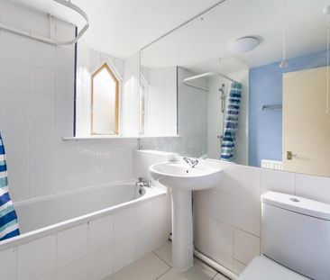 1 Bed Flat - Photo 5