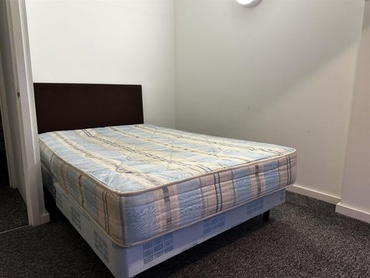 Central Avenue, Leicester - Photo 1