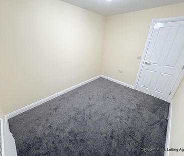 Flat 61 The Horizons, Moss Lane, BL6 5GH - Photo 2