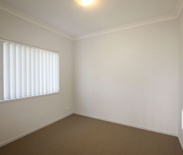 6 Steam Close, West Wallsend NSW 2286 - Photo 3