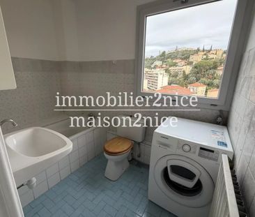 A 50 METRES DE LA FAC CARLONE - Photo 2