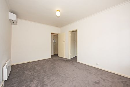 2/204 Neerim Road, Carnegie VIC 3163 - Apartment For Rent | Domain - Photo 3