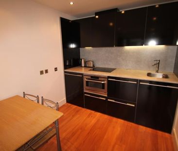 1 bedroom flat to rent - Photo 2