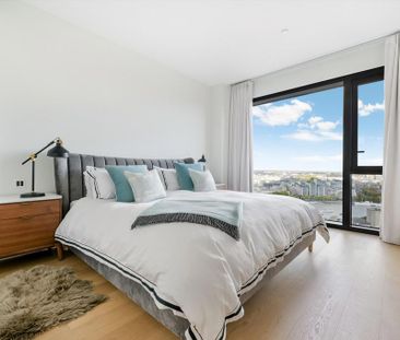 3 bedroom flat to rent - Photo 5