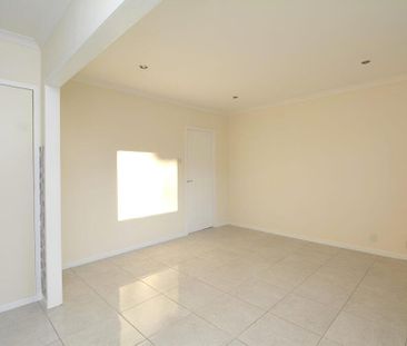 3 bedroom bungalow to rent - Photo 4