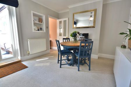 2 bedroom terraced house to rent - Photo 3