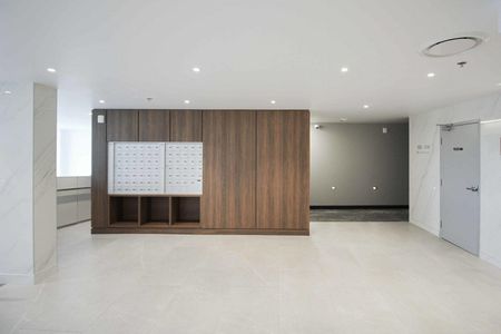 Bellevue MTL 1 - Photo 3