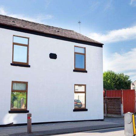 Liverpool Road Room 5 - Photo 4