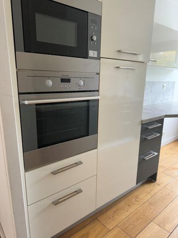 Location Appartement 4 pièces 74m² CALUIRE ET CUIRE 69300 - Photo 5