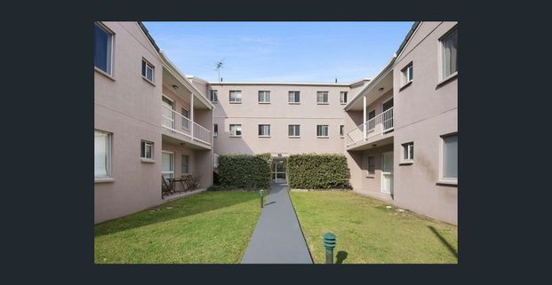 2 BED APARTMENT IN DESIRED ASCOT LOCATION - Photo 1