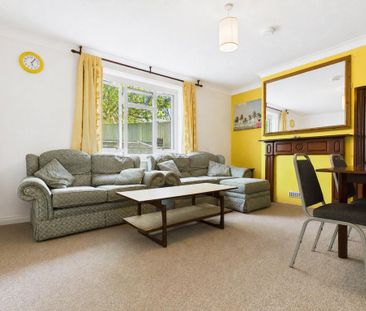 1 bedroom semi-detached house to rent - Photo 2