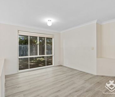 Quiet Cul-de-sac Living with Space, Privacy & Convenience - Photo 4