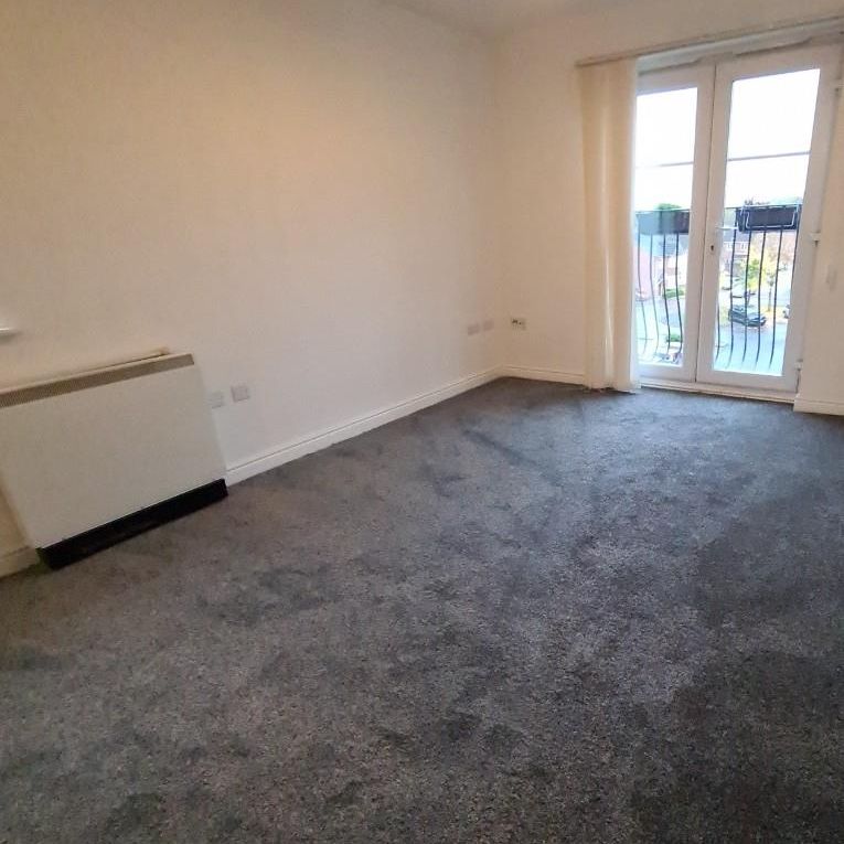 St. Michaels View, Widnes, Halton - Photo 1