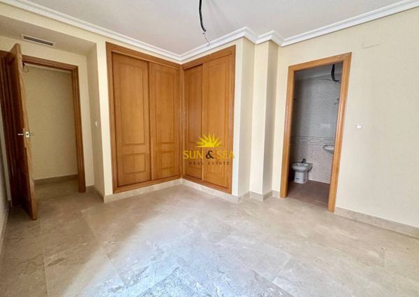 NEW 4 BEDROOM PENTHOUSE WITH SUNROOF FOR RENT IN TORREVIEJA - ALICANTE