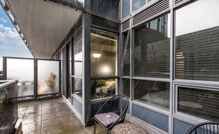 For Lease - 1030 King Street Unit# 318, Toronto, Ontario - Photo 2