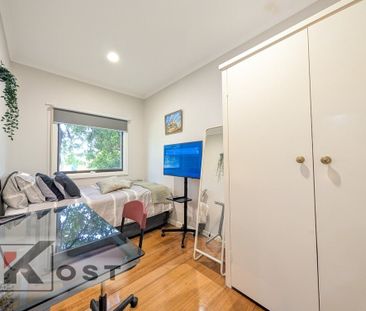 Blackburn South - Photo 6