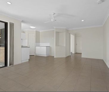 22 Griffen Place,CRESTMEAD - Photo 1