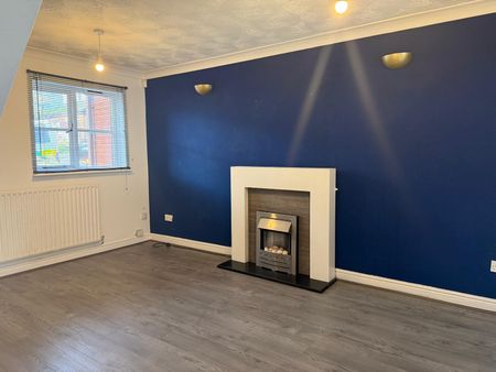 Lovely 2 Bed Modern House To Let In Cradley Heath - Photo 2