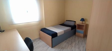 Piso de alquiler en Calle Asalto, 17, La Unión - Cruz de Humilladero - Los Tilos - Photo 3