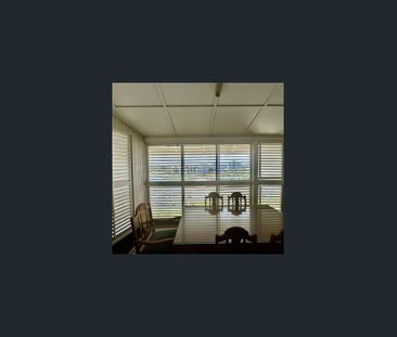 Light-Filled Apartment with City & Coastal Access - Photo 2