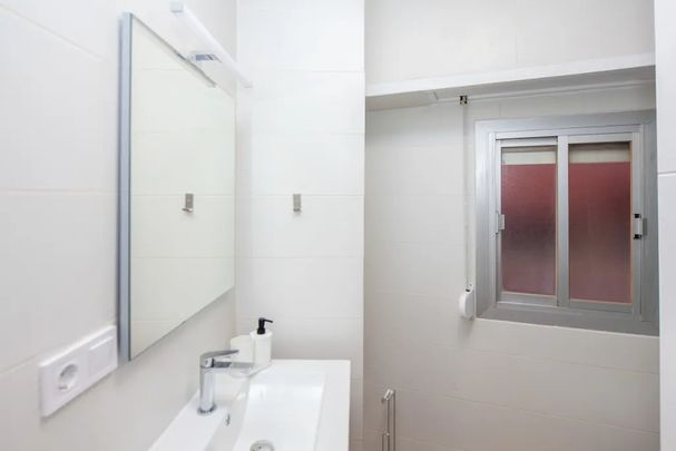 Carrer dAlmassora, Valencia, Valencian Community 46010 - Photo 1