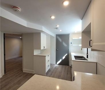 For Lease - 814 SMYTH Road Unit# B, Elmvale Acres and Area, Ontario - Photo 3