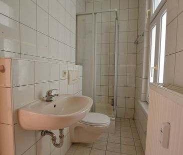 I kleine 2-RW in Plagwitz I Laminat I Duschbad I Einbauküche I grün... - Foto 1
