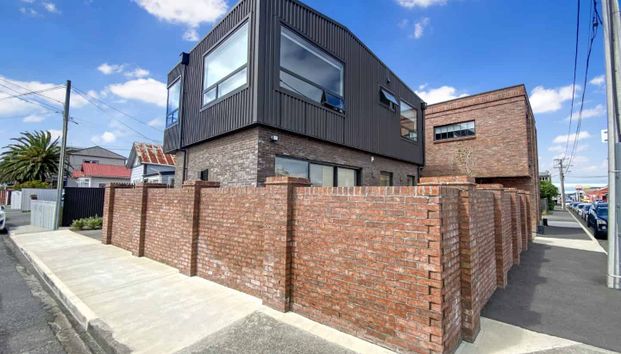 Welcome to 5A/56 Victoria Street in Petone - Photo 1