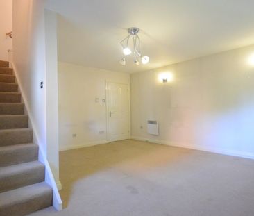 2 bedroom coach house to rent - Photo 6