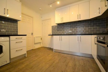 Lincoln Road, Wilmslow - Photo 2