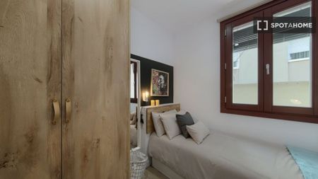 3 room luxury Apartment for rent in Barcelona, Spain - Photo 4