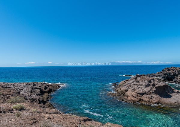 Lovely apartment for rent in the quiet complex of “El Horno” in Playa Paraíso