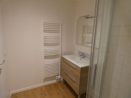 Location Appartement 2 pièces 24m² BEAUNE 21200 - Photo 4