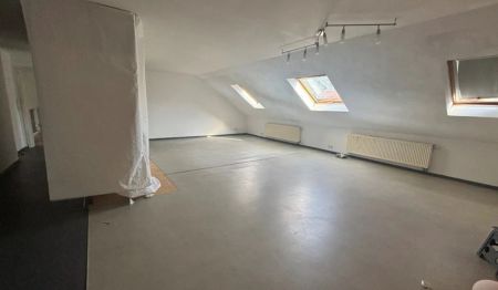 Schöne Dachgeschosswohnung in Sulzbach zu vermieten - Foto 2