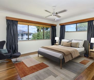 Comfortable Family Home - Inground Pool - Large Block - Perfectly P... - Photo 3