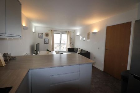 2 bedroom flat to rent - Photo 5