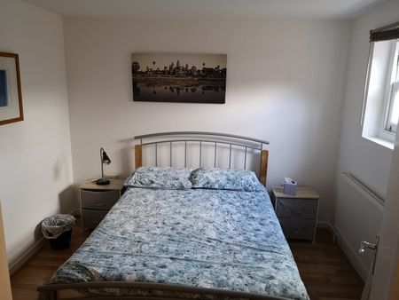 1 Bed Flat, Ford Close, E3 - Photo 2