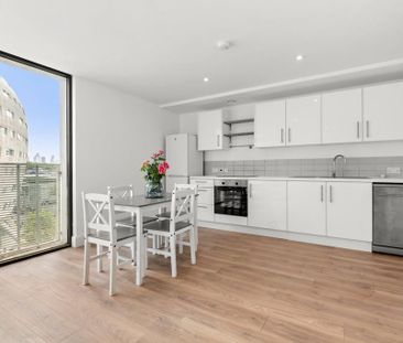 1 bedroom flat to rent - Photo 2