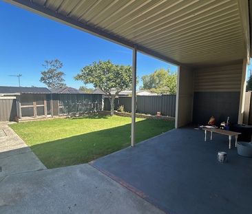 Great family home - Photo 2