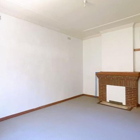 Convenience in a highly-prized Prospect Hill precinct - Photo 2