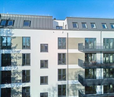 Cosmo Berlin - große 2 Zimmer im Weitlingkiez mit Einbauküche und D... - Photo 2