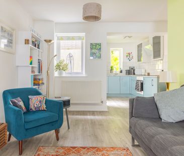 2 Bed Terraced House, Rochester Street, BN2 - Photo 3