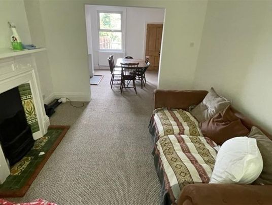 High Town Road, Luton - Photo 1