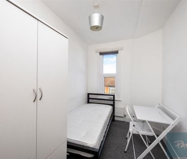 5 bedroom terraced house to rent - Photo 1